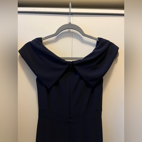 Aqua Off-The-Shoulder Gown - Navy, Size 2 - Picture 8 of 9